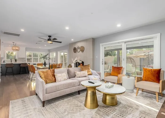 Corrine Family Oasis With Heated Pool & Putting Holiday home Phoenix
