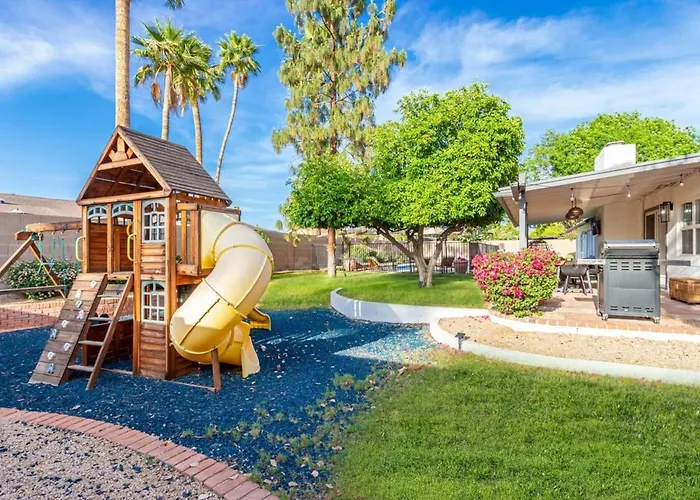 Corrine Family Oasis With Heated Pool & Putting *