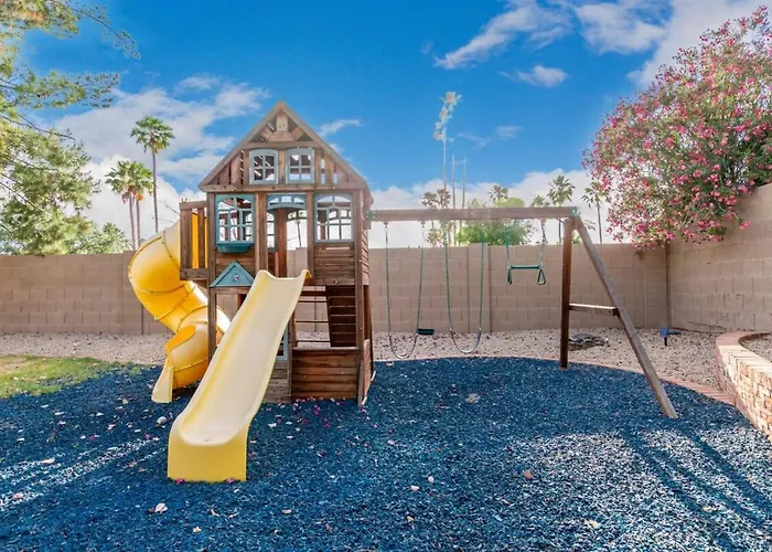 Corrine Family Oasis With Heated Pool & Putting *
